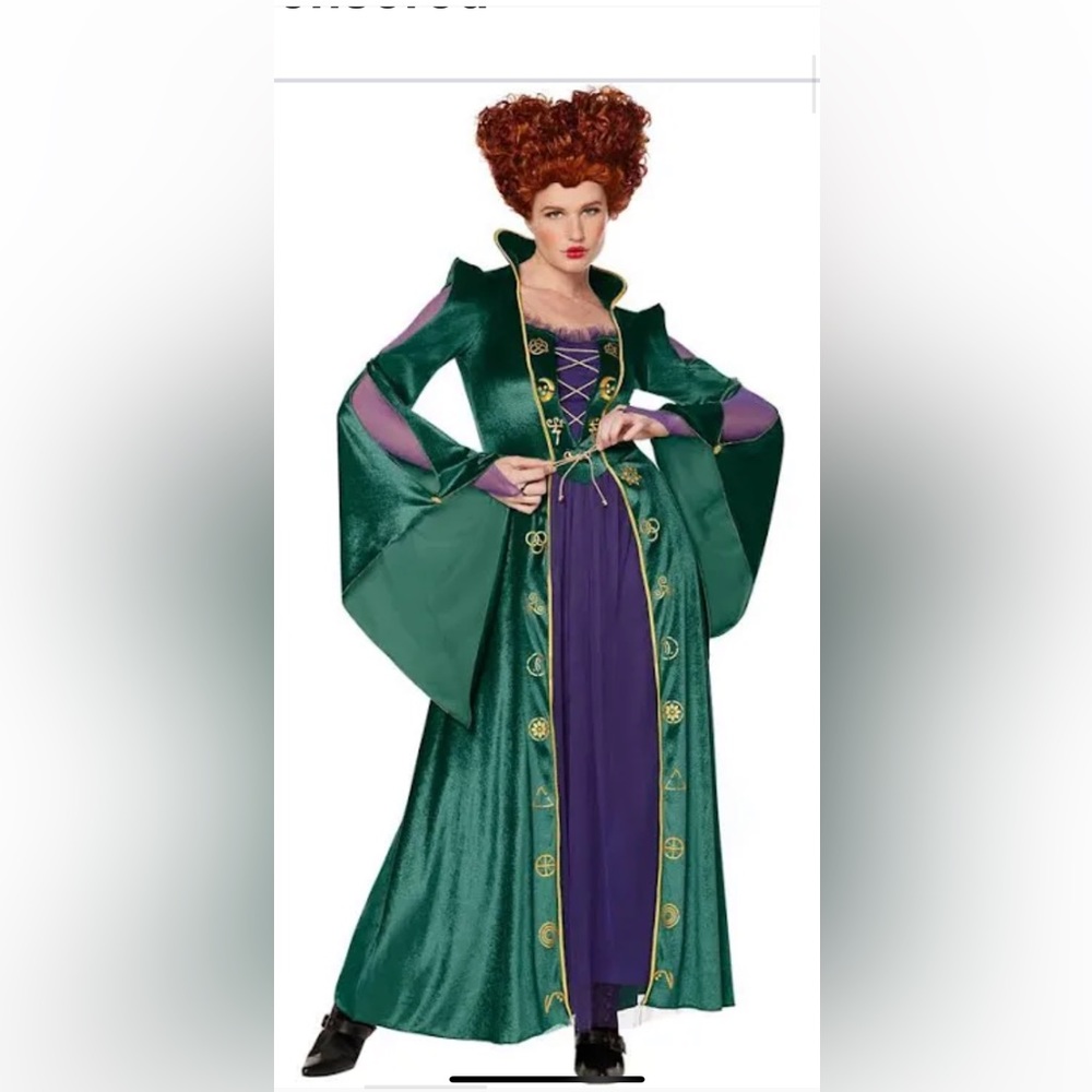 Winifred Sanderson costume with wig, choker and hair clip